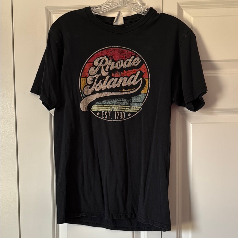 Rhode Island Black Graphic T-Shirt
